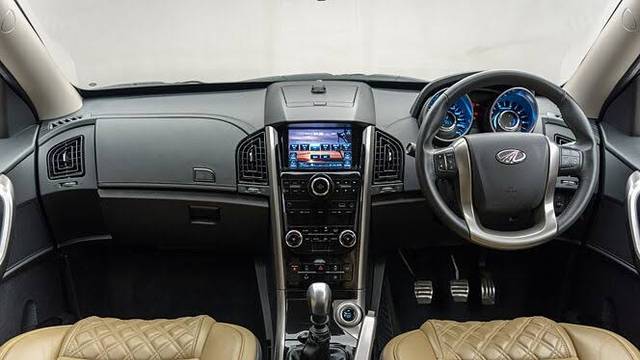 https://images10.gaadi.com/usedgaadi-sellcar/UsedCar/a2fa1c68-96c3-493a-8b52-16eca4f1236d/80d2e841-e22a-4c39-8fce-ec3a698cabe4.jpeg?imwidth=6401
