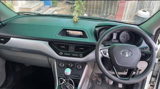 https://images10.gaadi.com/usedgaadi-sellcar/UsedCar/a32e91a4-9a06-4a1a-bc4a-cdbdd170d4cf/7f40eee6-5cdd-456e-8dfd-0d24d9c06dd2.jpeg?imwidth=6402