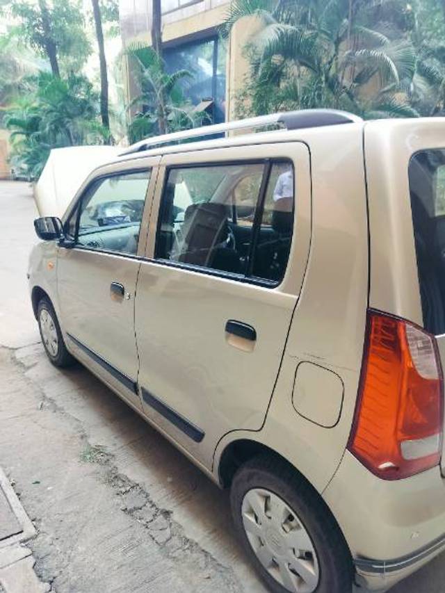 https://images10.gaadi.com/usedgaadi-sellcar/UsedCar/a33c90eb-b1d3-4133-9ca1-9ac2c4ad2fdc/b5d50e0a-cdd0-4a5b-b2dc-bb303ccd1bc9.jpg?imwidth=6401