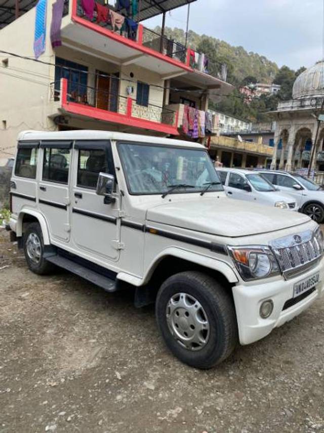 https://images10.gaadi.com/usedgaadi-sellcar/UsedCar/a354a75c-faf4-42c9-bcb9-0be01892e04c/42f441ee-67ec-477d-a6bf-99605f7d6266.jpg?imwidth=6400