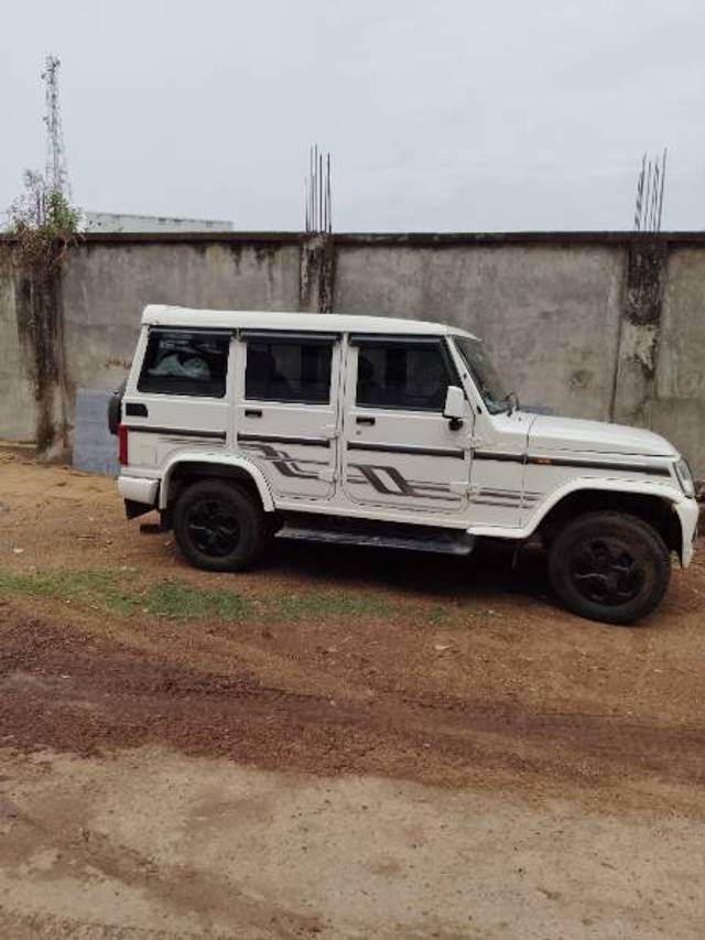 https://images10.gaadi.com/usedgaadi-sellcar/UsedCar/a36437e5-9392-4665-9346-2452aac60db6/6a0d7d4e-8ad5-43c9-ab47-9ebe4877b38d.jpg?imwidth=6400