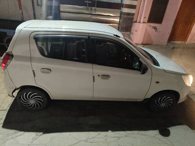 https://images10.gaadi.com/usedgaadi-sellcar/UsedCar/a3739012-7971-4821-bd42-1f418aaf0ff8/68dc5af6-2211-43a9-9003-5b5d8f34eb7b.jpg?imwidth=6401