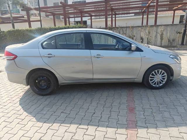 https://images10.gaadi.com/usedgaadi-sellcar/UsedCar/a373ac56-1c4a-4ad1-bcbf-9048fadc1fd5/c5ce5788-b8af-42c6-a205-af549a838ad7.jpeg?imwidth=6402