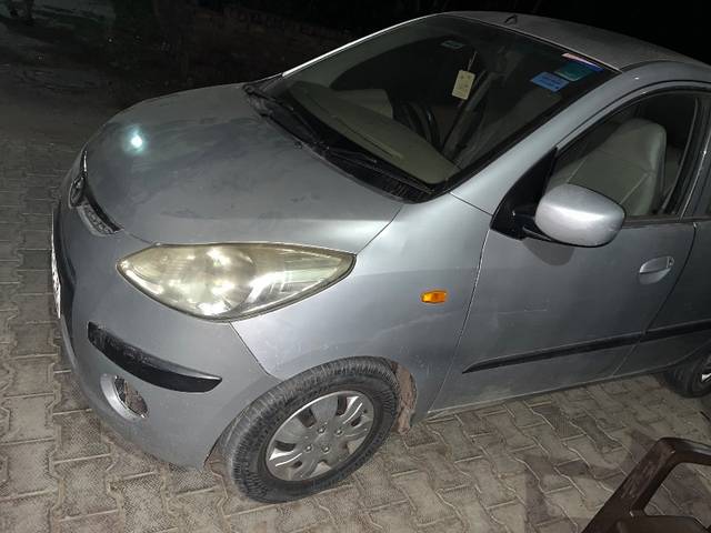 https://images10.gaadi.com/usedgaadi-sellcar/UsedCar/a38f1295-8fce-48e0-8f26-0194e909a4af/3e38f500-e66f-4bd0-a300-7001a40ceec8.jpeg?imwidth=6400