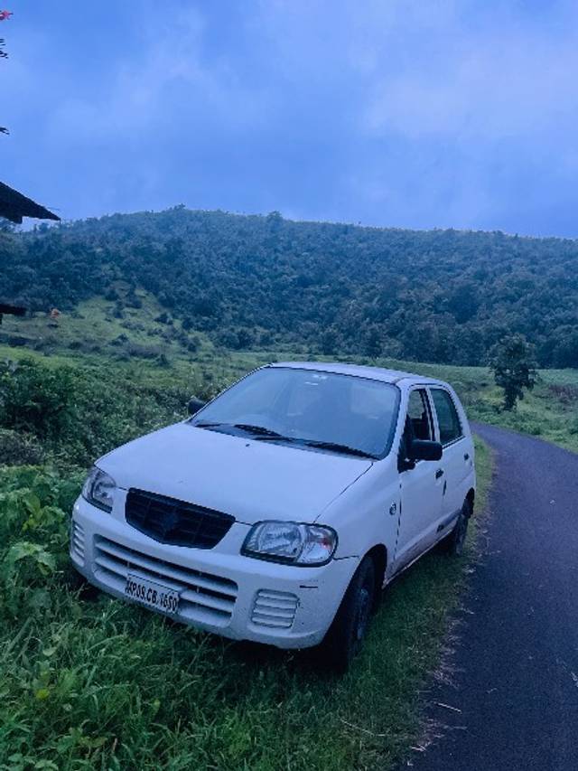 https://images10.gaadi.com/usedgaadi-sellcar/UsedCar/a3a2209f-7c16-4258-a3af-c413a33250ce/593b7c8d-aa5b-45f6-8af5-c57b986955fd.jpeg?imwidth=6401