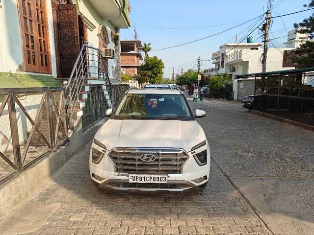 https://images10.gaadi.com/usedgaadi-sellcar/UsedCar/a3e68f00-9042-487f-a9d5-f803bbdc16b7/005c296f-d8b0-4112-ba66-2241e679f033.jpg?imwidth=6400