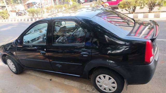 https://images10.gaadi.com/usedgaadi-sellcar/UsedCar/a4231cb1-ac06-4e77-8ab7-d36ab7018924/755a36c0-4c5b-442c-852b-962c8953e971.jpg?imwidth=6401