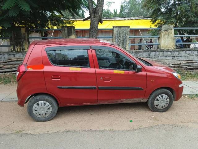 https://images10.gaadi.com/usedgaadi-sellcar/UsedCar/a42fcef6-96d7-4aa7-a9e5-0575e7bd39c9/e07b2620-74b0-480e-8087-b488a16dbbc3.jpg?imwidth=6401