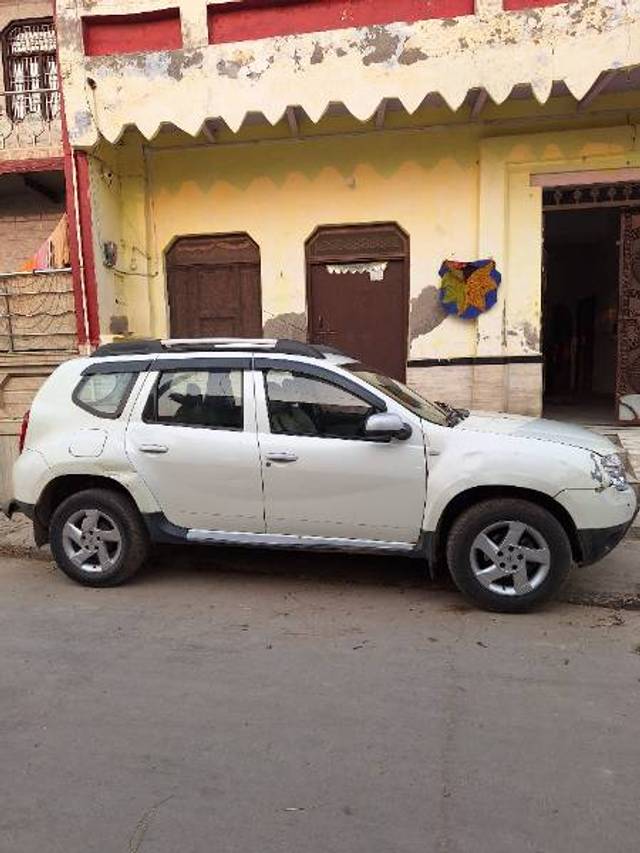 https://images10.gaadi.com/usedgaadi-sellcar/UsedCar/a440084d-04ff-4561-b59e-e5a9d793a5a3/7d16cbd7-419a-4860-9e55-e8e50abdbadf.jpg?imwidth=6401