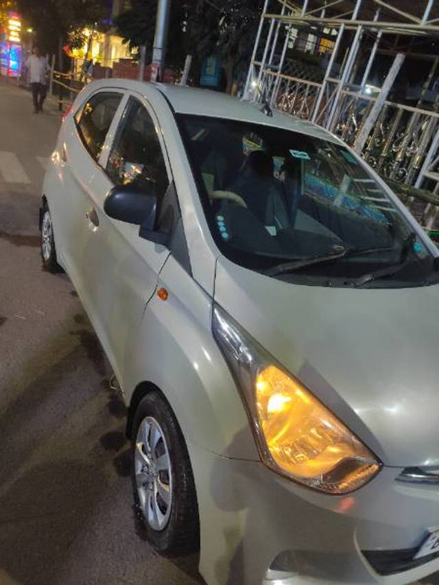 https://images10.gaadi.com/usedgaadi-sellcar/UsedCar/a4c7338d-7b6d-47a3-9c38-cf7ca33e03af/dc59ba33-a58a-4790-8ba3-06ac9a108244.jpg?imwidth=6402