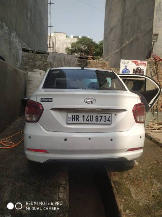 https://images10.gaadi.com/usedgaadi-sellcar/UsedCar/a521bb93-84d4-40ed-b3d3-103b47206aaf/bd76591e-6152-48f6-b3e1-9770f0f5cfad.jpg?imwidth=6400