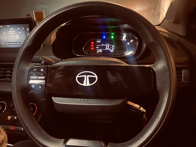 Second-hand 2024 Tata Nexon Smart Plus for sale in Gurgaon-5