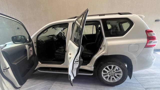 Toyota Land Cruiser Prado VX L Second-hand 2014 Toyota Land Cruiser Prado VX L for sale in Jaipur-2