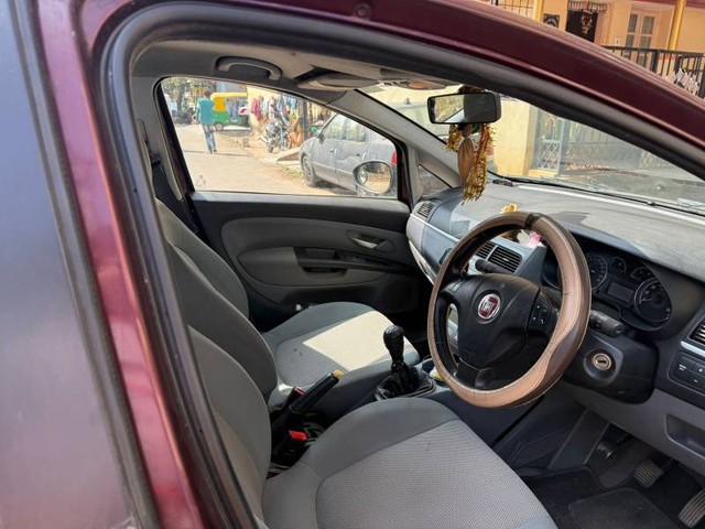 Second-hand 2014 Fiat Grande Punto 1.3 Emotion (Diesel) for sale in Bangalore-8