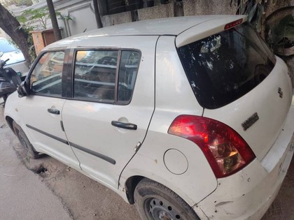 Second-hand 2011 Maruti Suzuki Swift VXI for sale in New Delhi