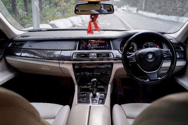 Second-hand 2015 BMW 7 Series 730Ld for sale in Dehradun-13