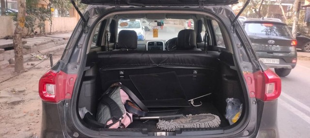 Second-hand 2022 Maruti Vitara Brezza LXI for sale in New Delhi-2