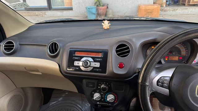 Second-hand 2012 Honda Brio S MT for sale in Vapi-1