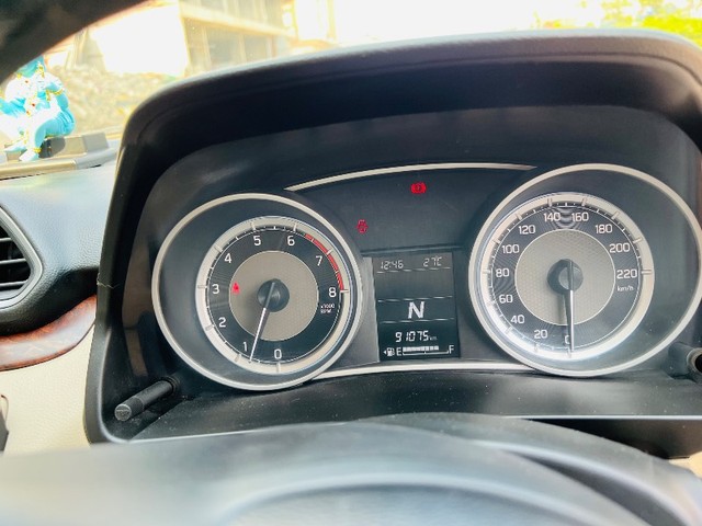 Second-hand 2017 Maruti Swift Dzire AMT VXI for sale in Mira Road-4