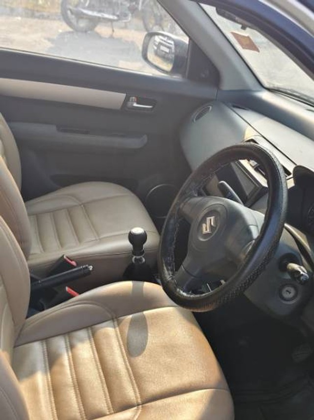 Second-hand 2010 Maruti Swift Dzire LXi for sale in Lucknow-1