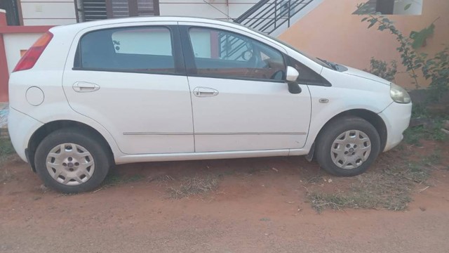 Second-hand 2010 Fiat Grande Punto 1.3 Emotion (Diesel) for sale in Coimbatore-1