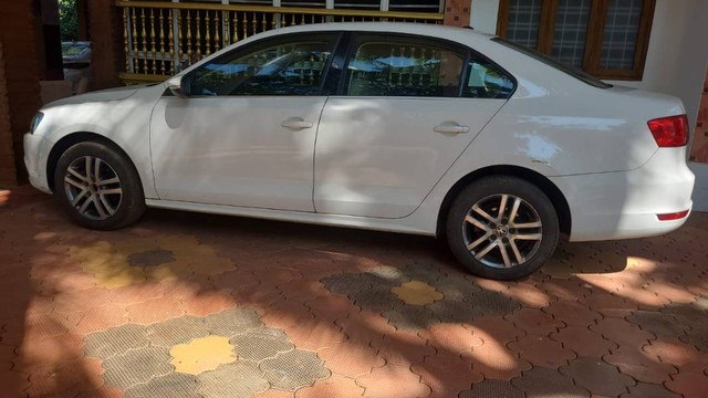 Second-hand 2014 Volkswagen Jetta 2.0L TDI Comfortline for sale in Kannur-3