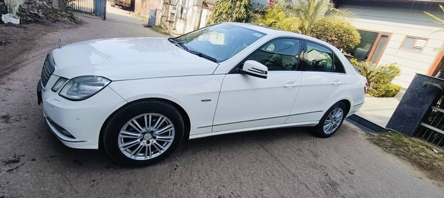 Second-hand 2012 Mercedes-Benz E-Class 220 CDI for sale in Khanna-4