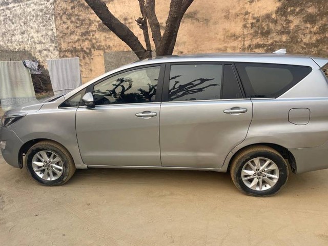 Toyota Innova Crysta 2.4 G Plus MT BSIV Second-hand 2019 Toyota Innova Crysta 2.4 G Plus MT BSIV for sale in Greater Noida-2