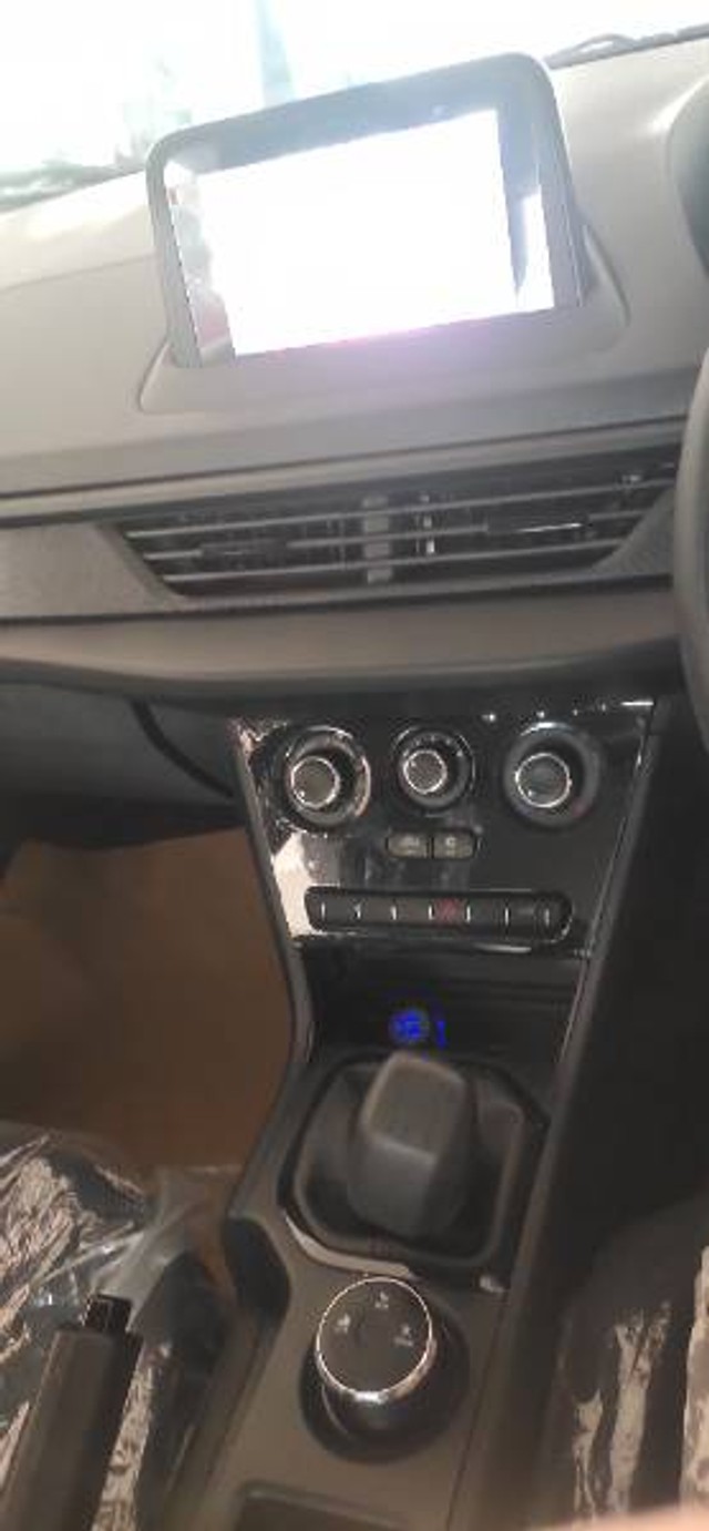 Second-hand 2025 Tata Nexon Smart Plus S for sale in Visakhapatnam-3