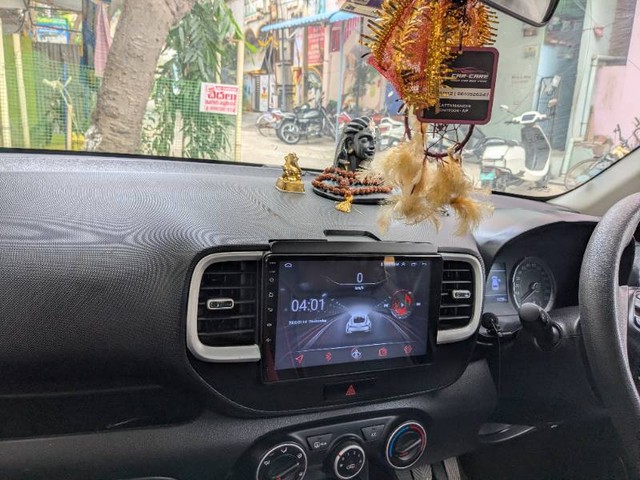 Second-hand 2021 Hyundai Venue S for sale in Tirupati-4