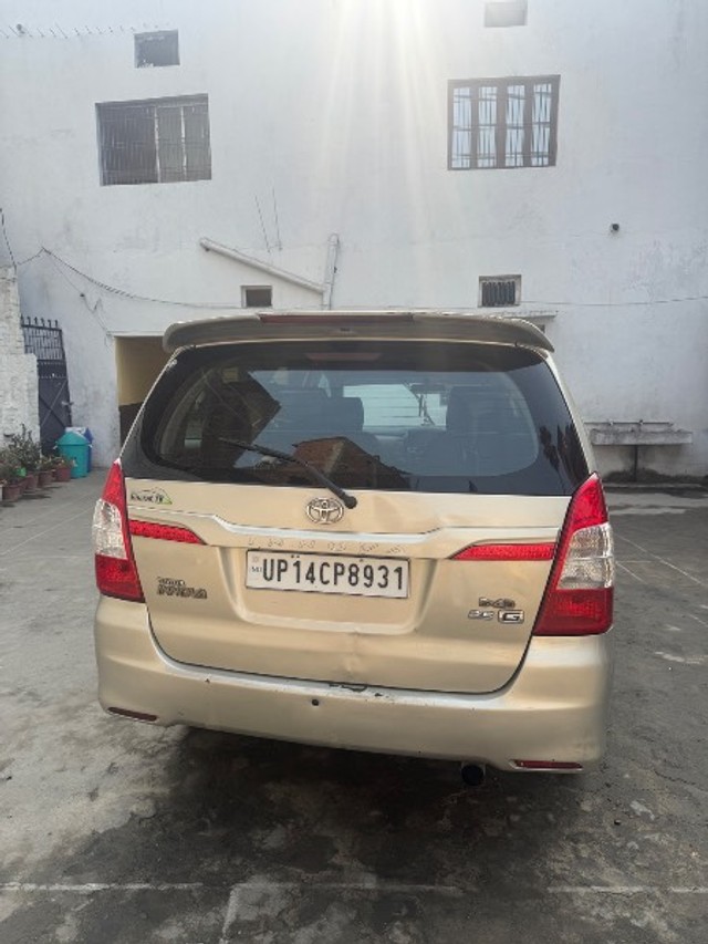 Second-hand 2015 Toyota Innova 2.5 G (Diesel) 7 Seater BS IV for sale in Gorakhpur-6