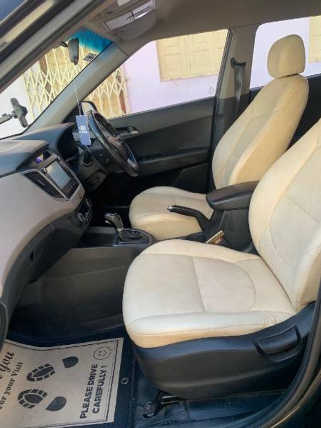 Second-hand 2016 Hyundai Creta 1.6 CRDi AT SX Plus for sale in Khambhalia-3