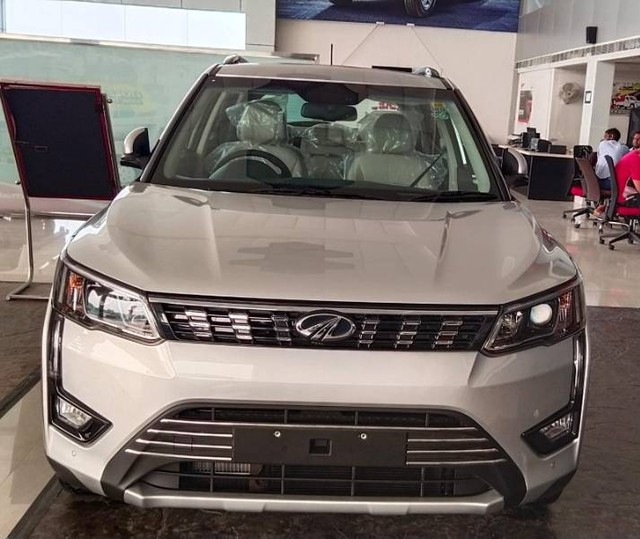Second-hand 2020 Mahindra XUV300 W8 Option BSVI for sale in Roorkee-1