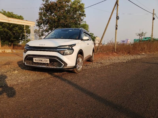Second-hand 2023 Kia Carens Premium BSVI for sale in Bidar-4