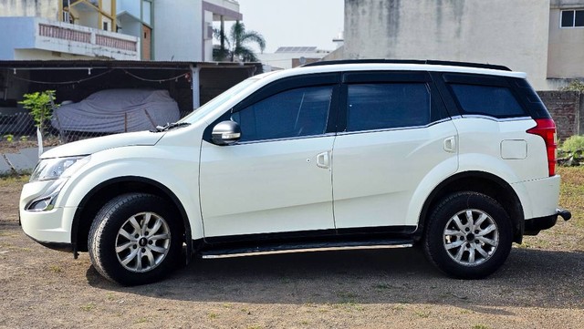 Second-hand 2018 Mahindra XUV500 Sportz MT AWD for sale in Jasdan-2