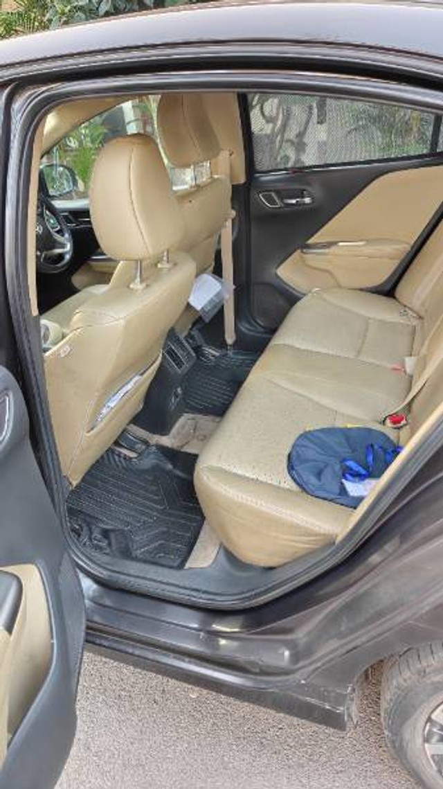 Second-hand 2020 Honda City ZX CVT for sale in Raipur-4
