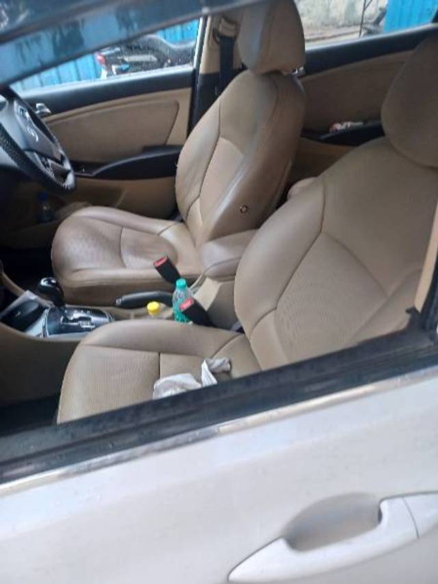 https://images10.gaadi.com/usedgaadi-sellcar/UsedCar/a6205c8d-81ea-435a-b824-d10ccdda2791/9e640419-a73a-4363-a481-01f0838f63c2.jpg?imwidth=6402