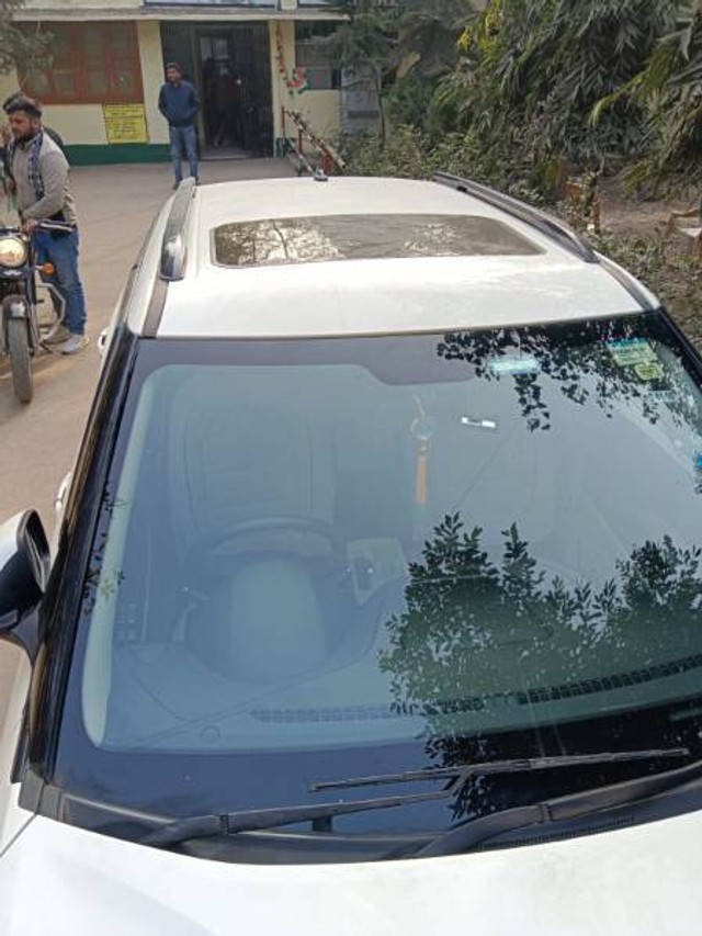 Second-hand 2022 Mahindra XUV300 W6 Diesel Sunroof BSVI for sale in Gaya-4
