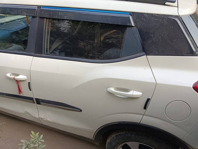 Second-hand 2022 Mahindra XUV300 W6 Diesel Sunroof BSVI for sale in Gaya-3