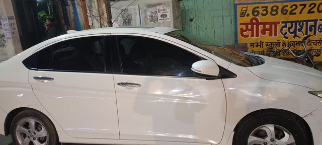 Second-hand 2017 Honda City i VTEC E for sale in Varanasi-2