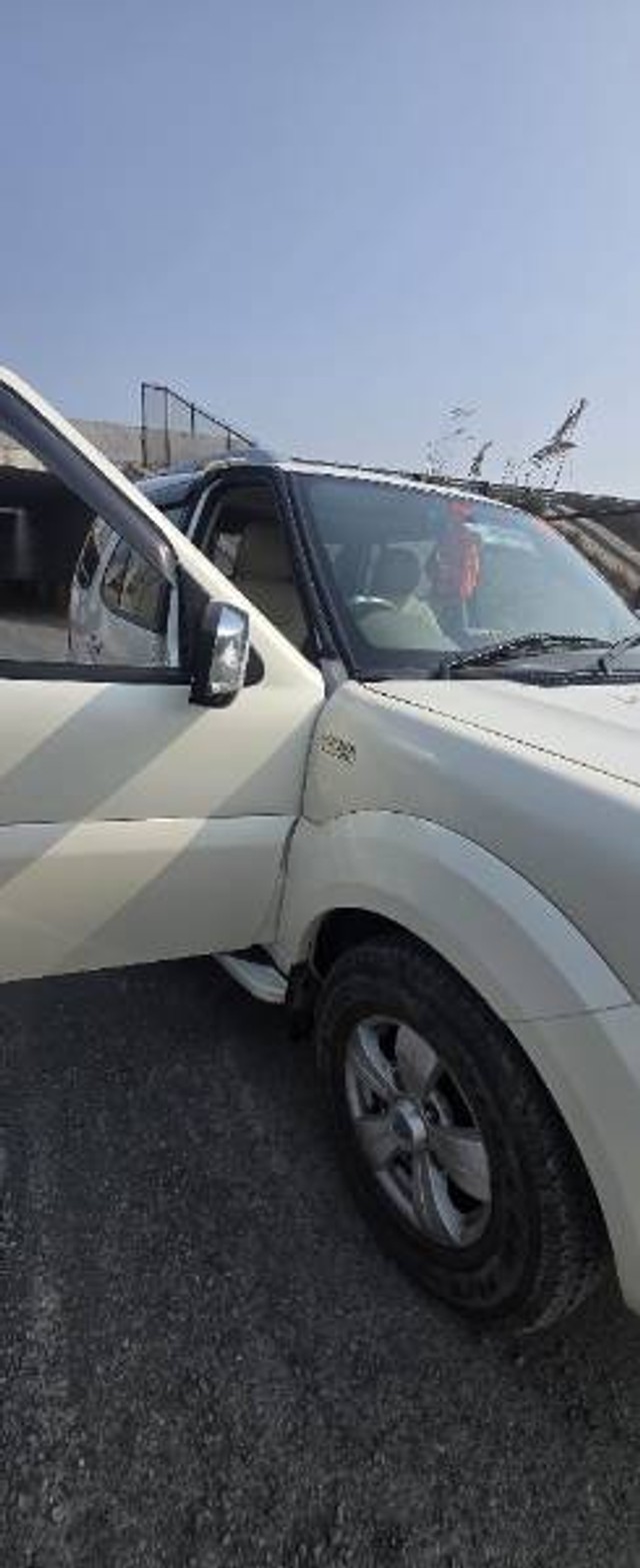 Second-hand 2013 Tata Safari Storme VX for sale in Etawah-3