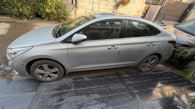 Second-hand 2017 Hyundai Verna 1.6 CRDi SX for sale in Ludhiana-8