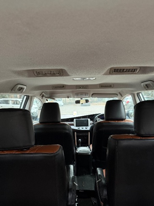 Toyota Innova Crysta 2.8 GX AT BSIV Second-hand 2018 Toyota Innova Crysta 2.8 GX AT BSIV for sale in Chandigarh-5