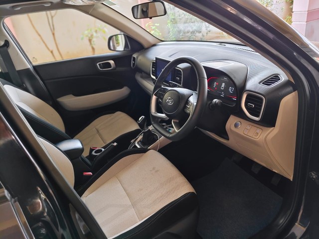 Hyundai Venue SX Diesel Second-hand 2024 Hyundai Venue SX Diesel for sale in Visakhapatnam-7