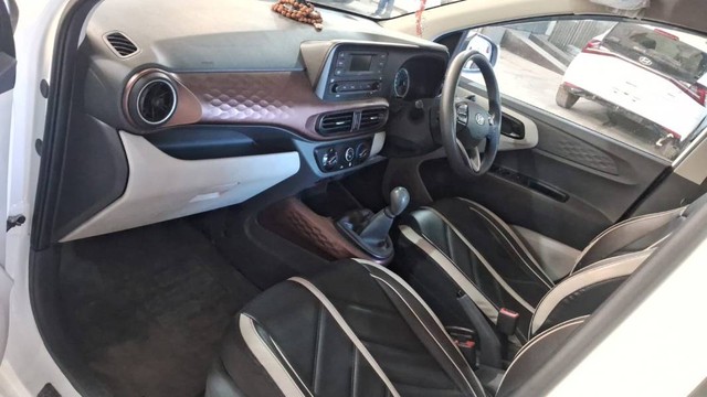 Second-hand 2022 Hyundai Aura S CNG for sale in Dhar-7