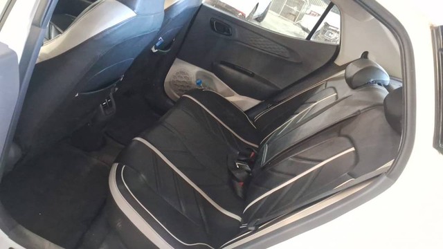Second-hand 2022 Hyundai Aura S CNG for sale in Dhar-6