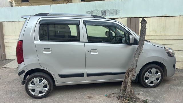 Second-hand 2018 Maruti Wagon R AMT VXI for sale in Mahbubnagar-1