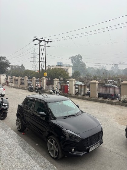 Second-hand 2023 Maruti Swift ZXI for sale in Jammu