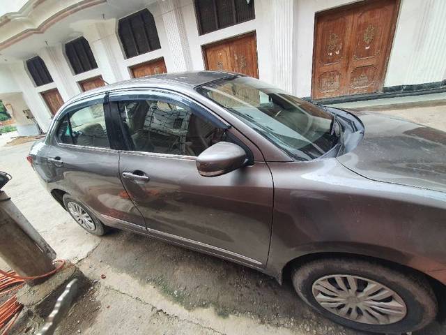 https://images10.gaadi.com/usedgaadi-sellcar/UsedCar/a62fa20e-126e-4dc4-ac0f-7d6f20442050/e246e144-9f0f-4015-a3ff-222bb243c0a9.jpg?imwidth=6401