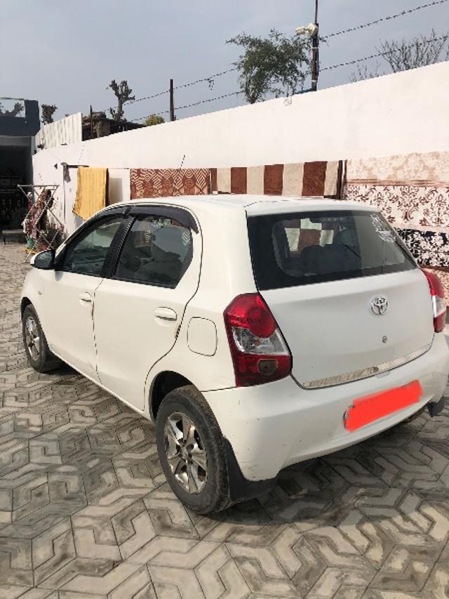 Second-hand 2014 Toyota Etios Liva Diesel for sale in Ludhiana-4
